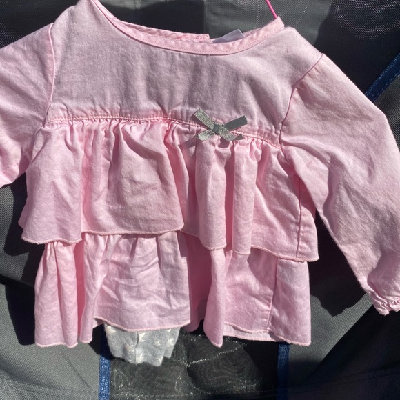 Long sleeve tee shirt & long pants outfit - Picture 2 of 2